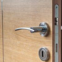 Redécouvrez l&rsquo;élégance et la chaleur des portes intérieures en bois